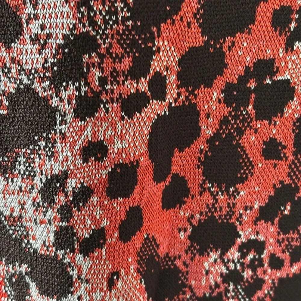 St‎ John Sport Knit Dress Size 14 Multi Leopard Print Knit VNeck Gold Detail NWT